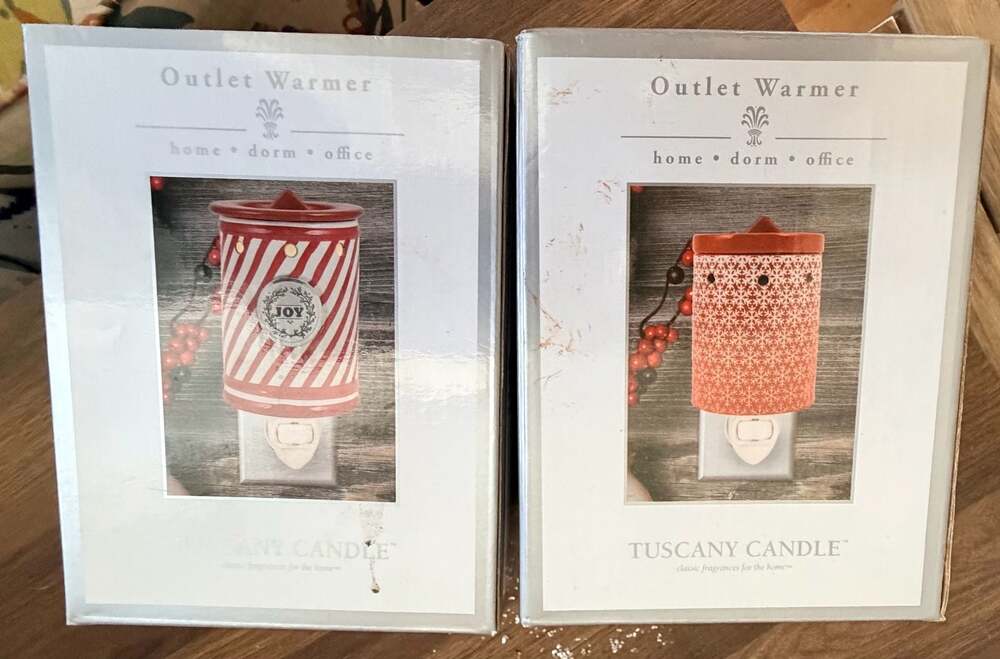 Tuscany Candle Set of 2 Holiday Plug-In Outlet Warmers (Red & White Stripe and G